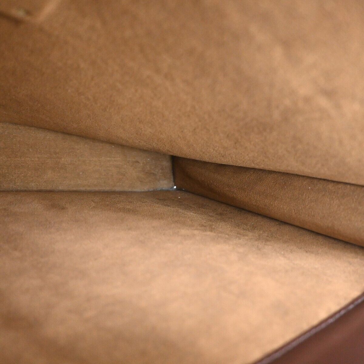 Louis Vuitton Altona