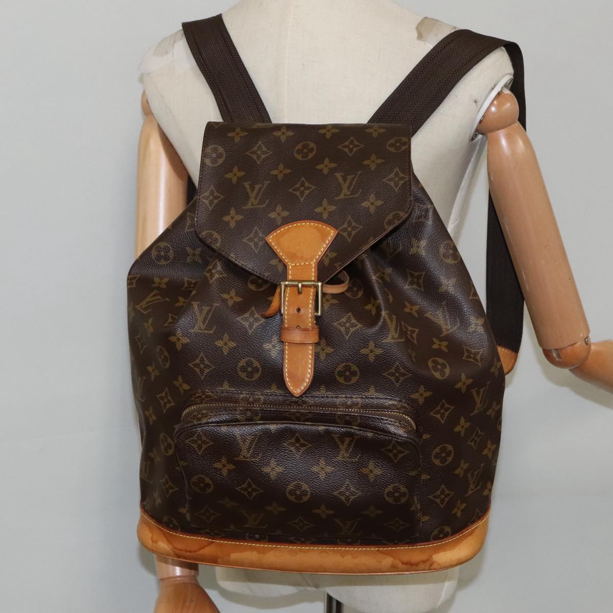 Louis Vuitton Montsouris GM