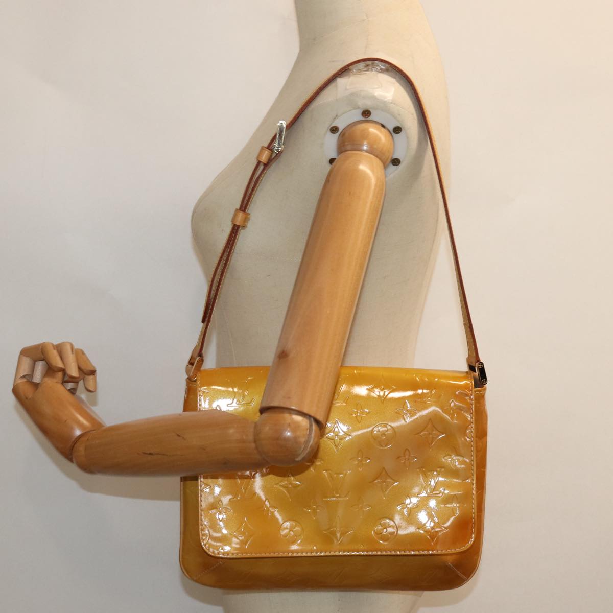Louis Vuitton Thompson Street