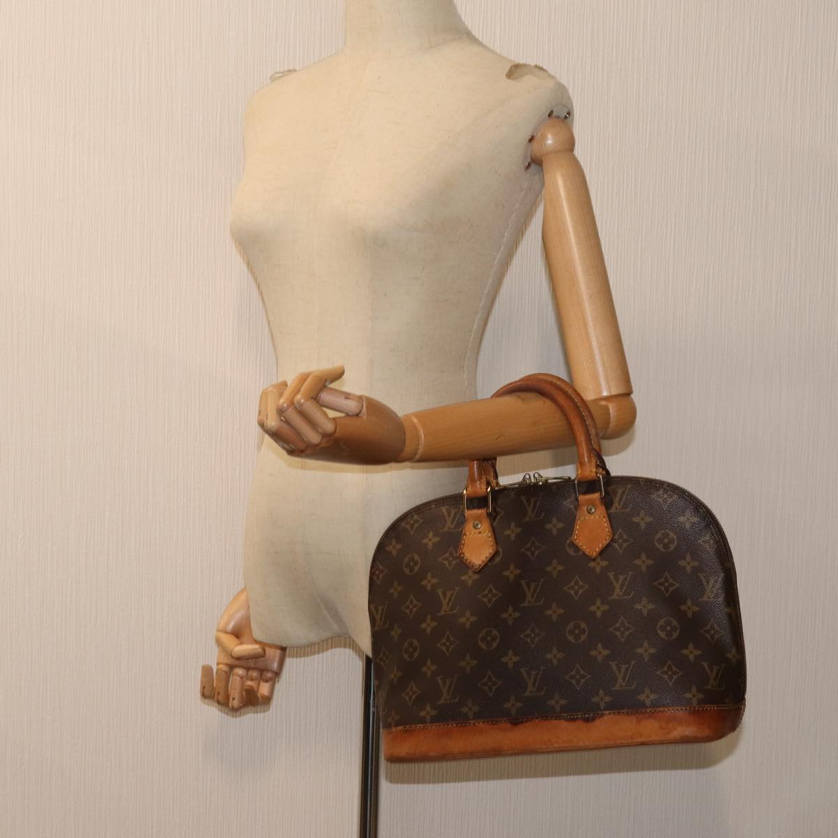 Louis Vuitton Alma