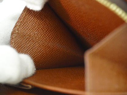Louis Vuitton Compact zip
