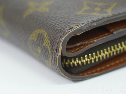 Louis Vuitton Compact zip