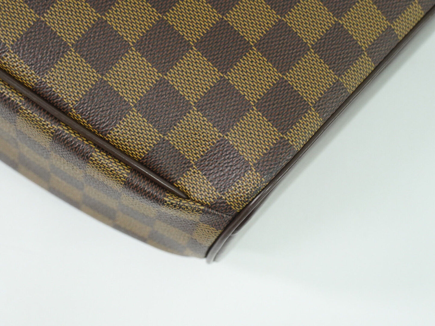 Louis Vuitton Sarria