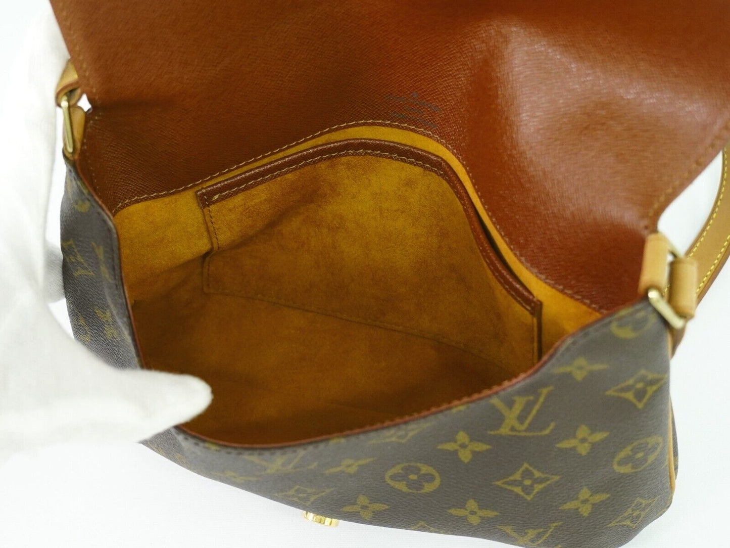 Louis Vuitton Musette Tango