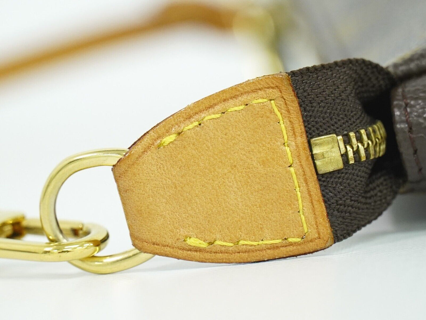 Louis Vuitton Pochette Accessoire