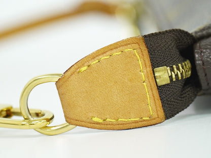 Louis Vuitton Pochette Accessoire