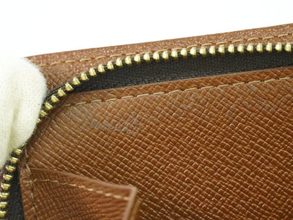 Louis Vuitton Compact zip