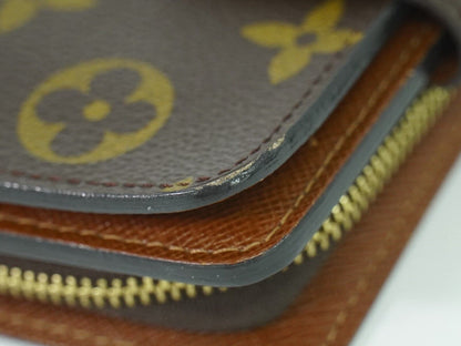 Louis Vuitton Compact zip