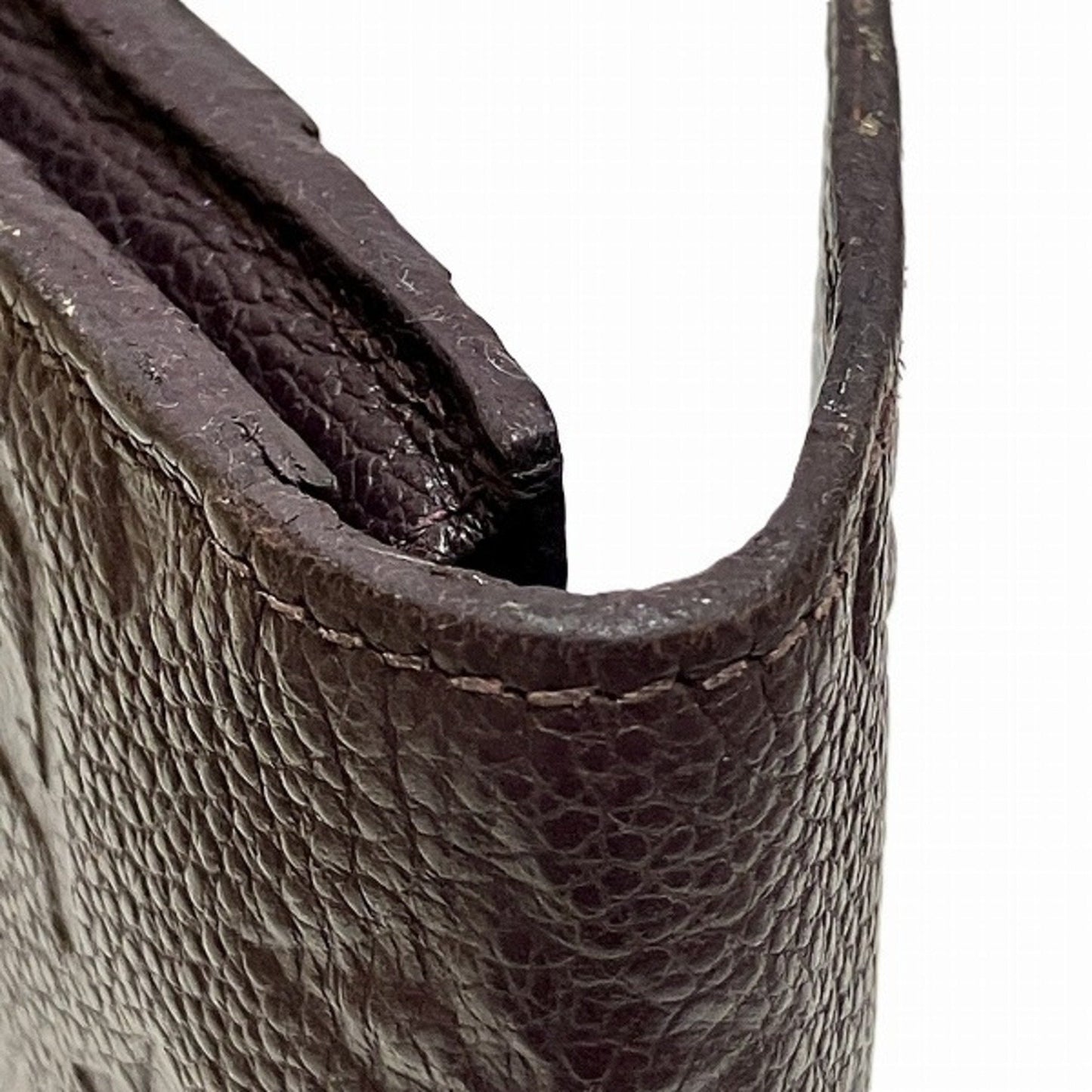 Louis Vuitton Curieuse