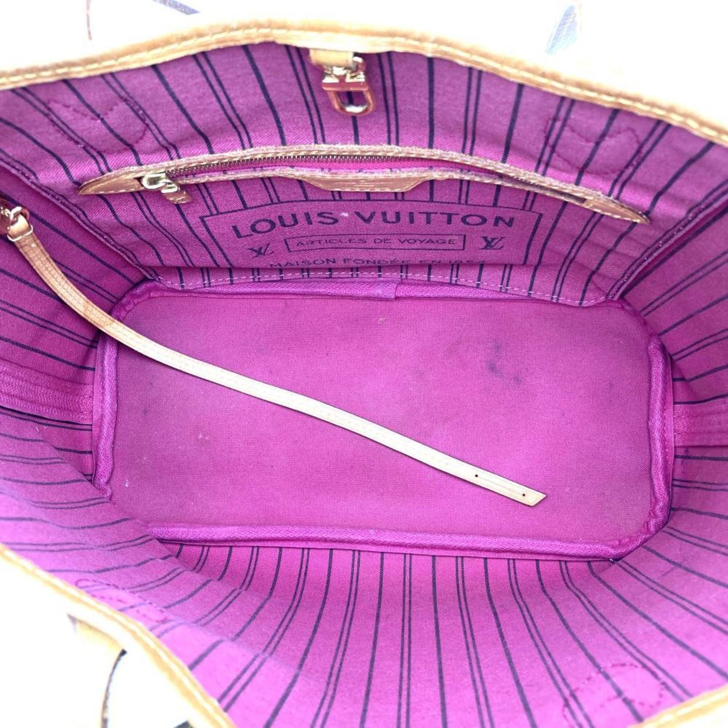 Louis Vuitton Neverfull PM