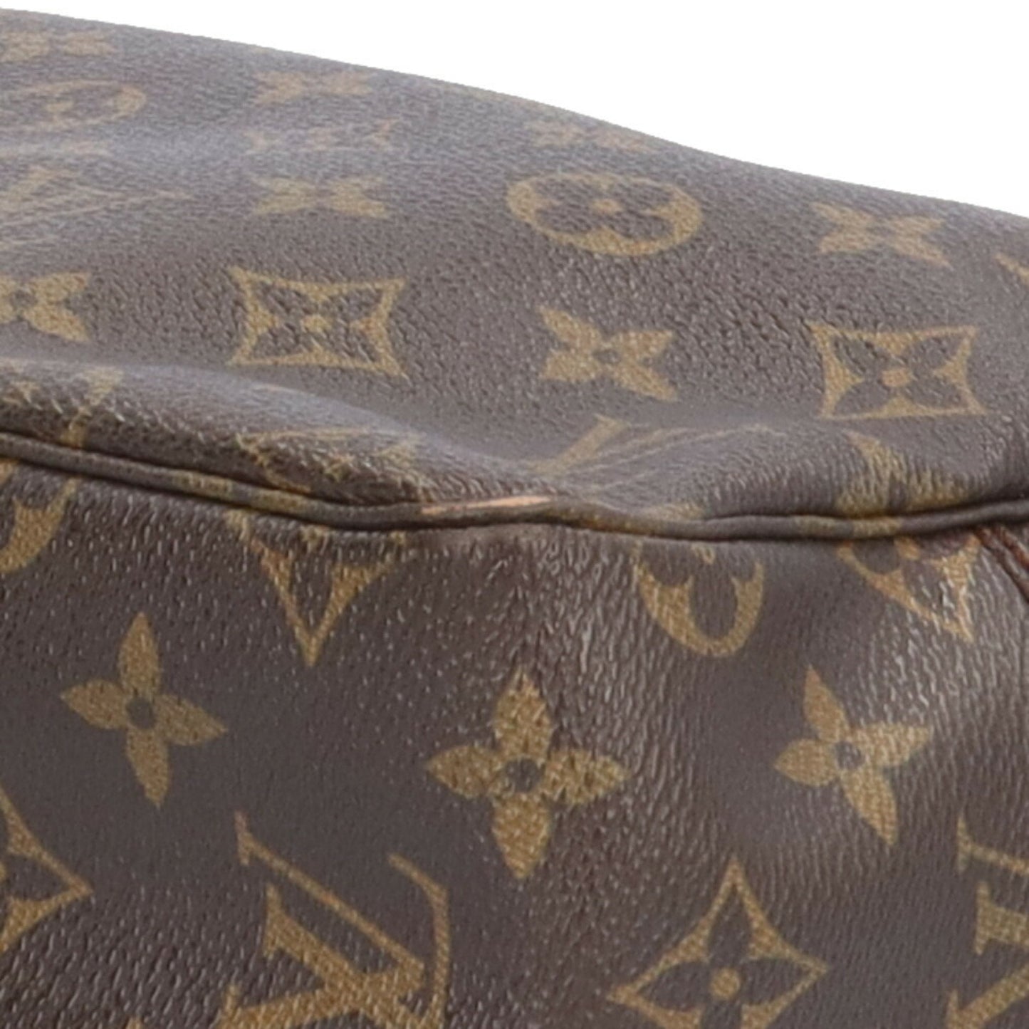 Louis Vuitton Trousse Toilette 28