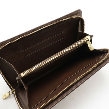 Louis Vuitton Zippy wallet