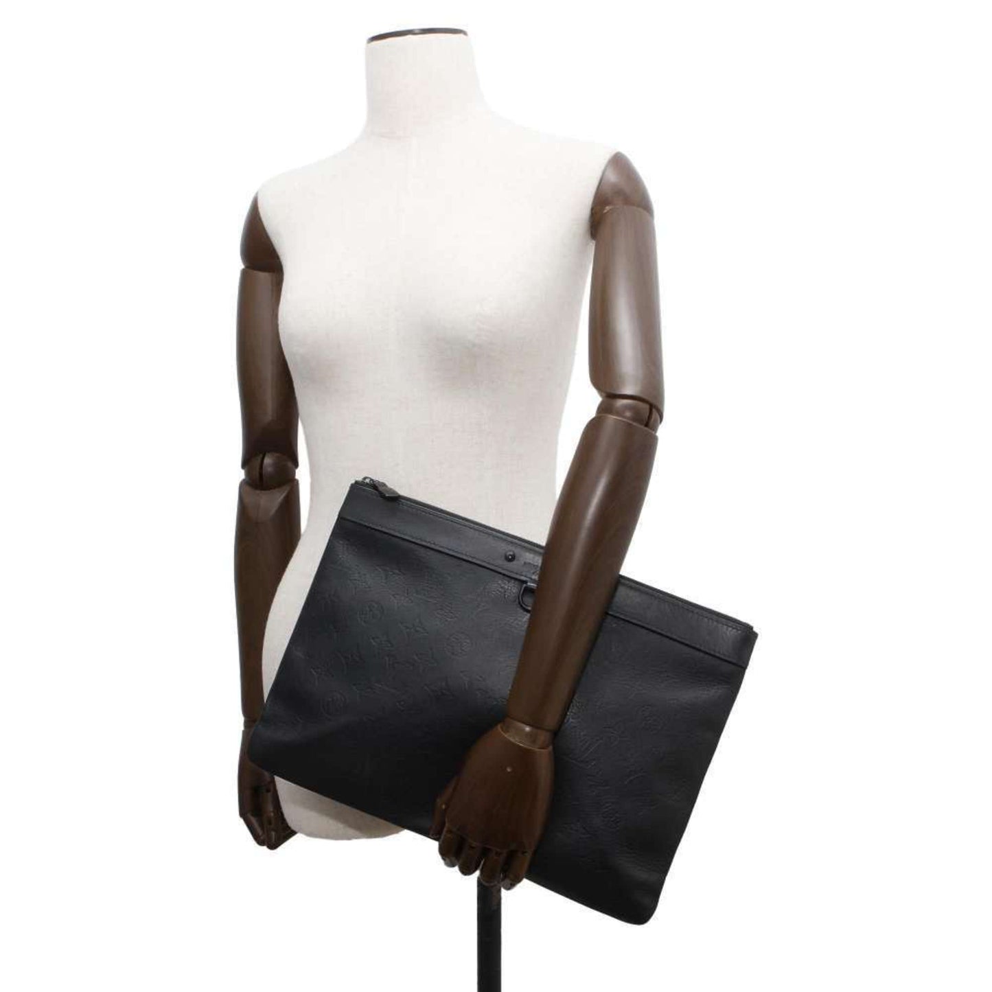 Louis Vuitton Discovery