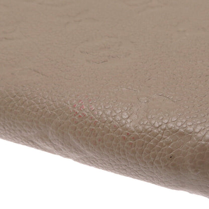 Louis Vuitton Zippy wallet
