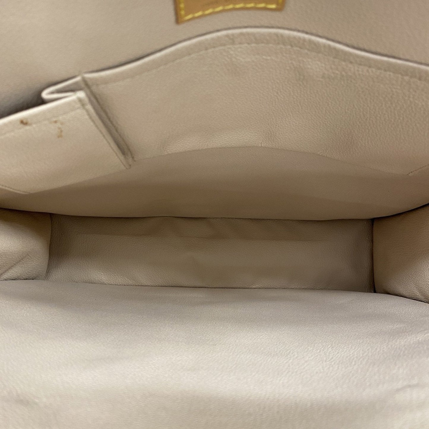 Louis Vuitton Sac Plat