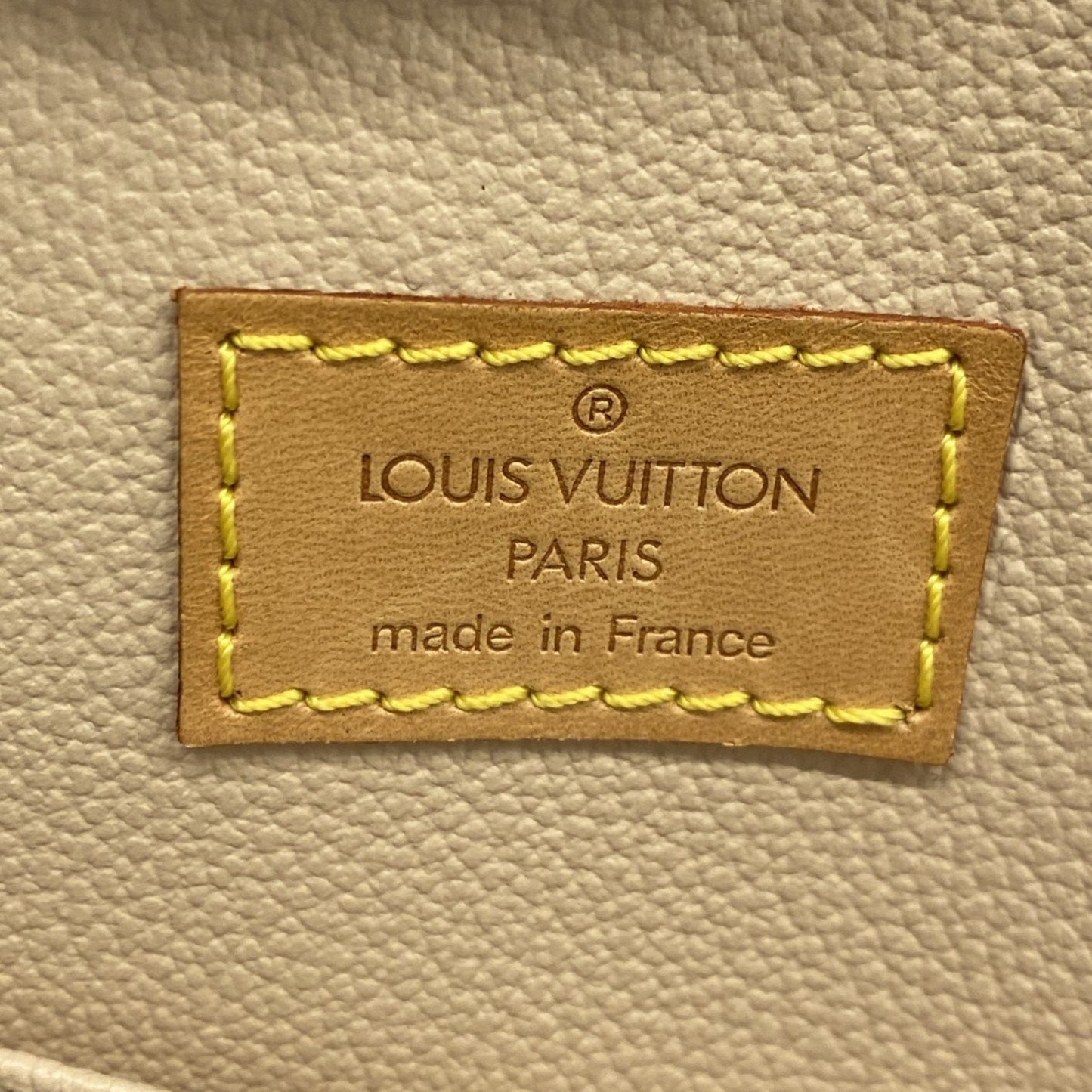 Louis Vuitton Sac Plat