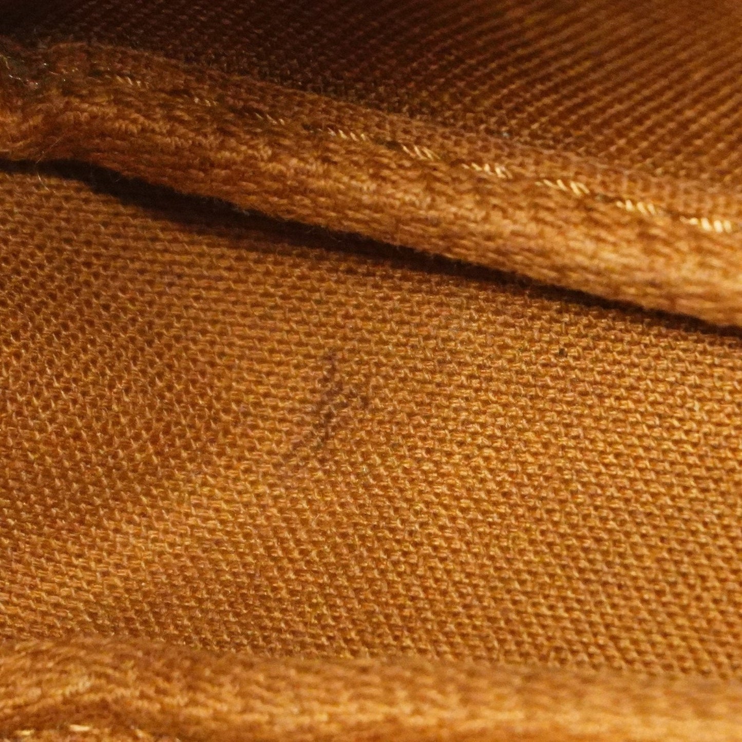 Louis Vuitton Pochette Accessoire