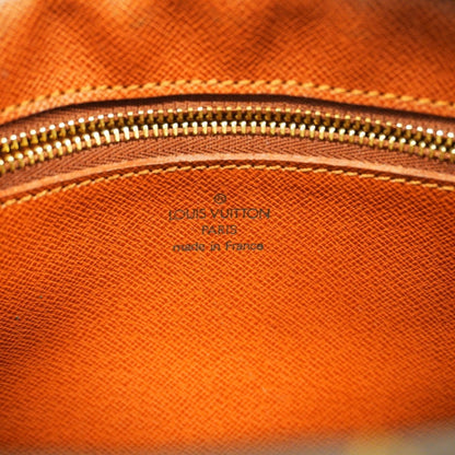 Louis Vuitton Jeune fille