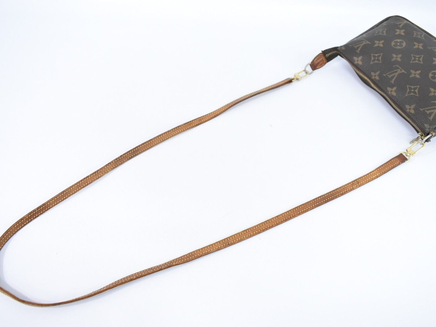 Louis Vuitton Pochette Accessoire