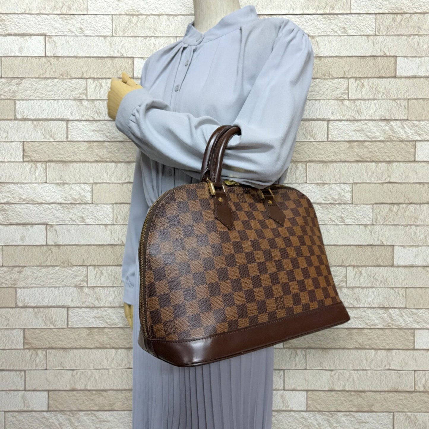 Louis Vuitton Alma