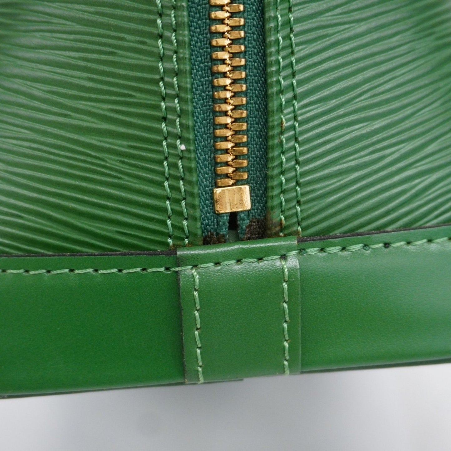 Louis Vuitton Alma
