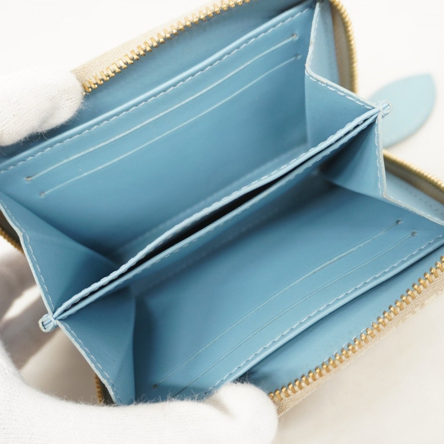 Louis Vuitton Zippy coin purse