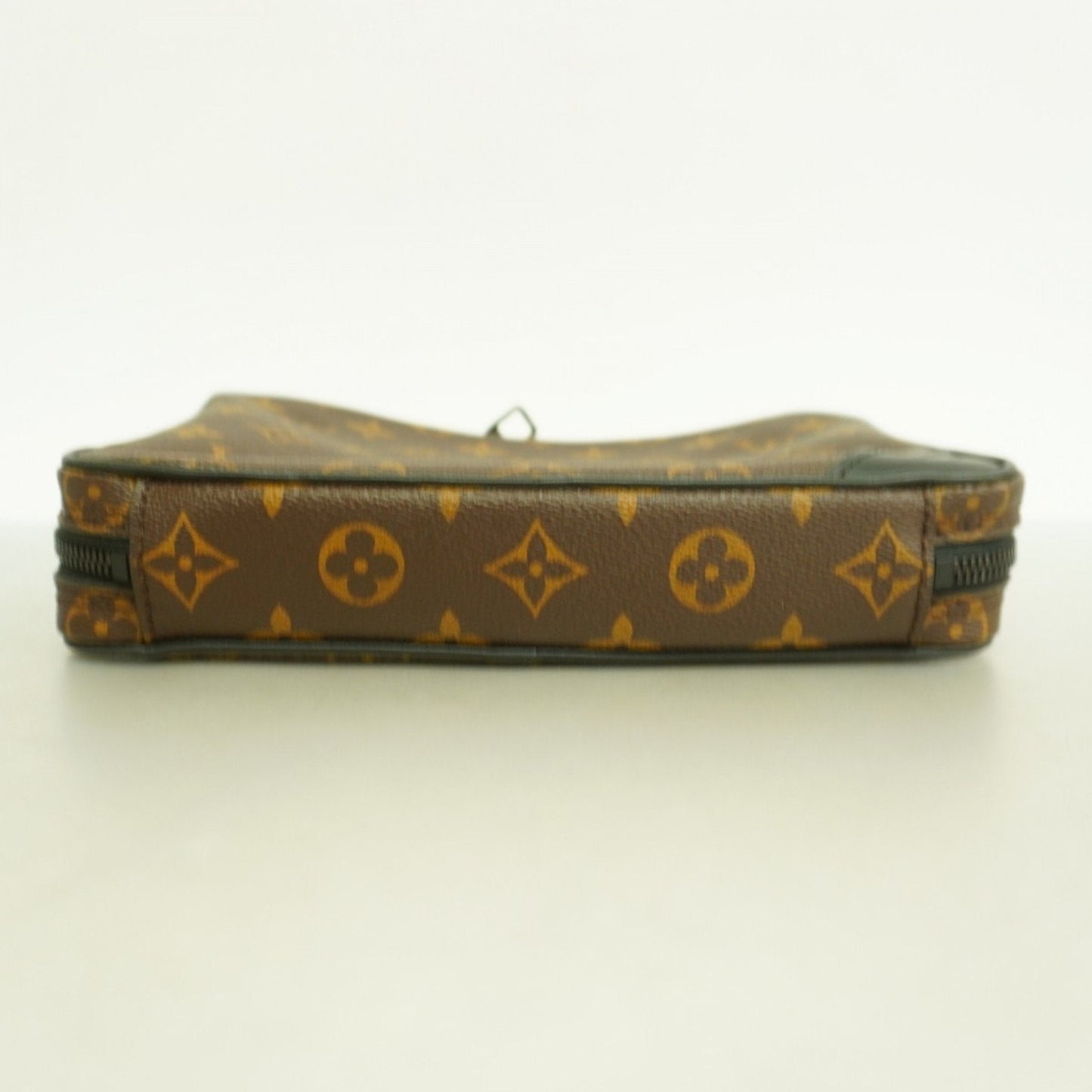Louis Vuitton Utility