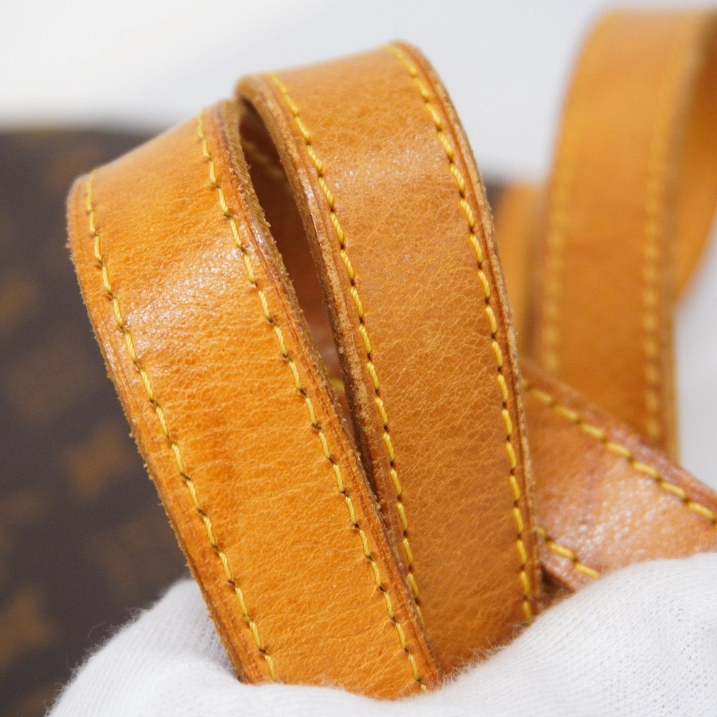 Louis Vuitton Batignolles Vertical
