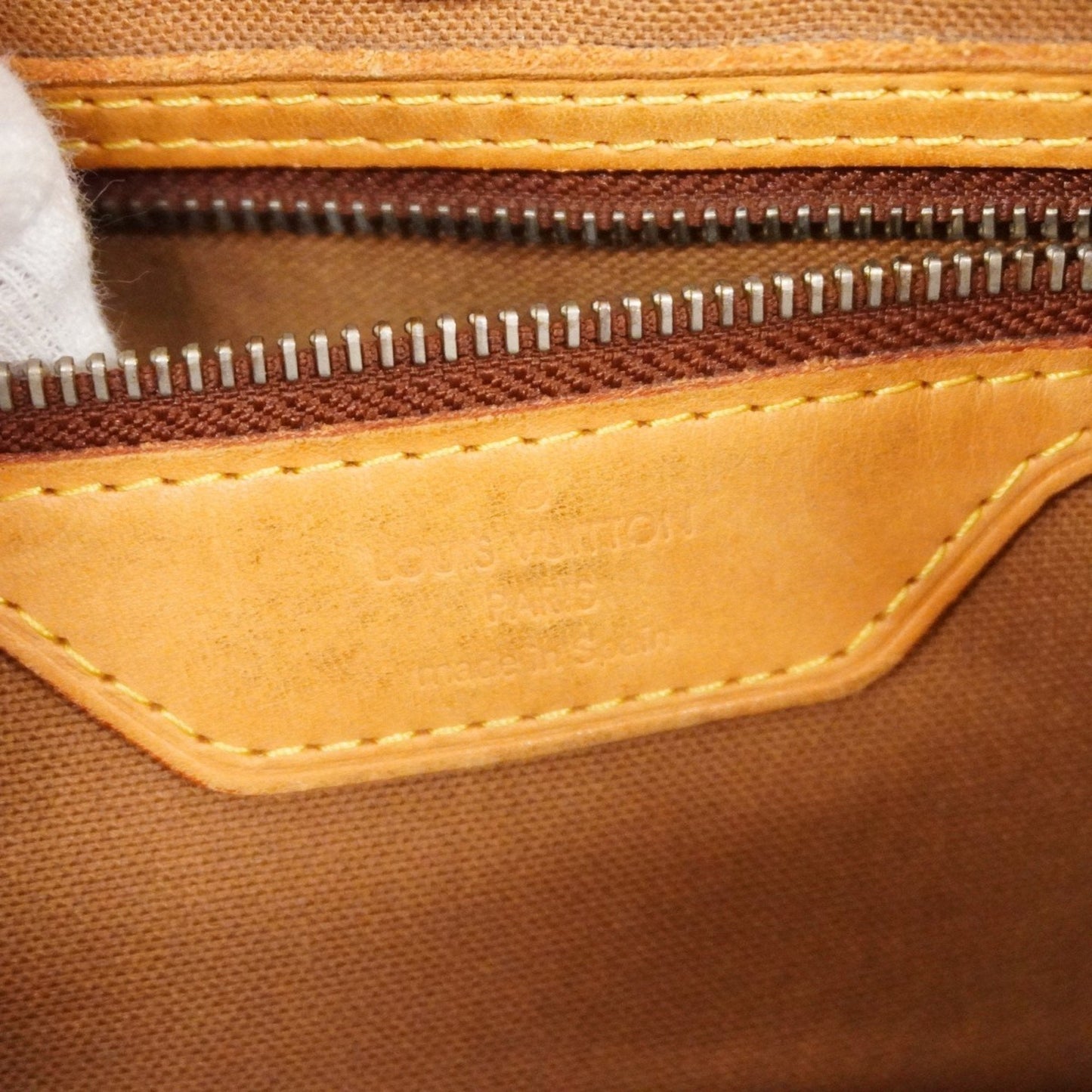 Louis Vuitton Batignolles Vertical