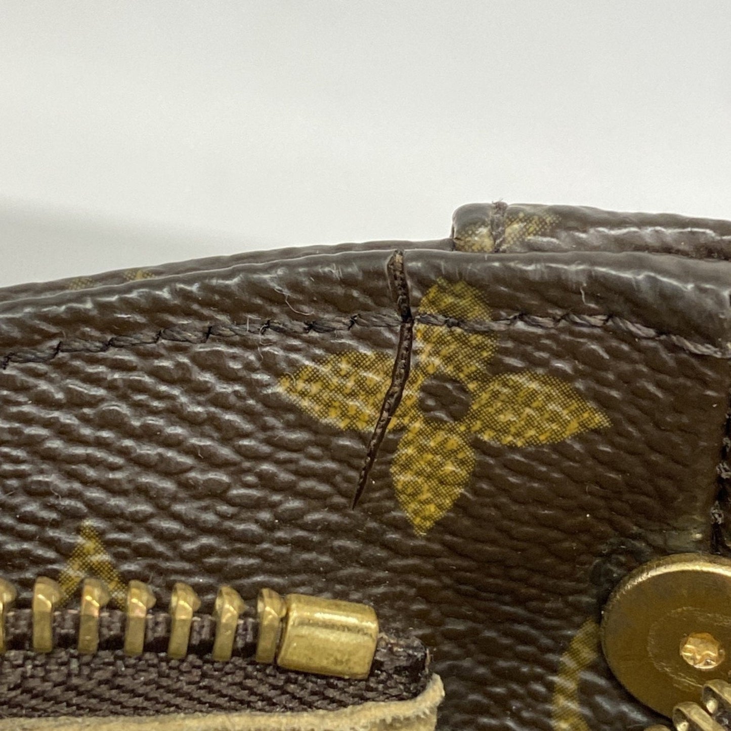 Louis Vuitton Looping GM