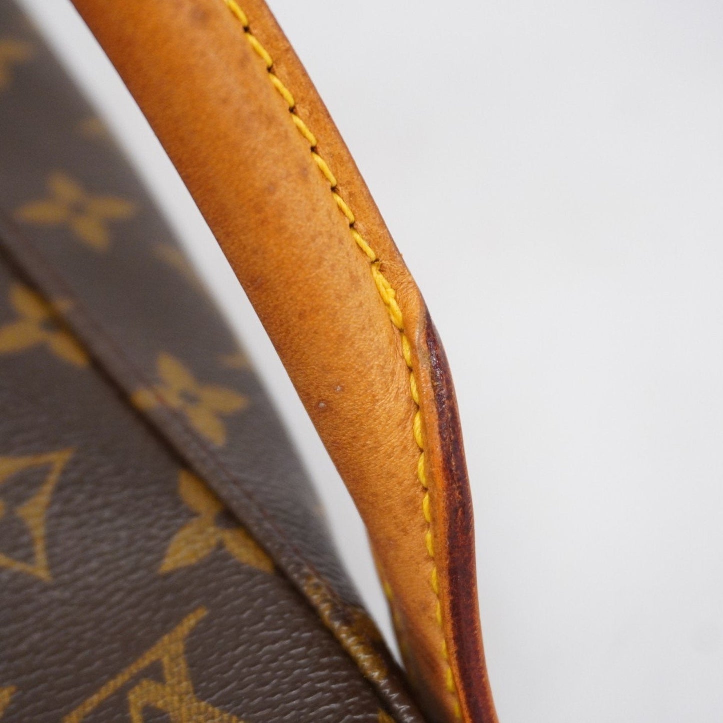 Louis Vuitton Looping GM