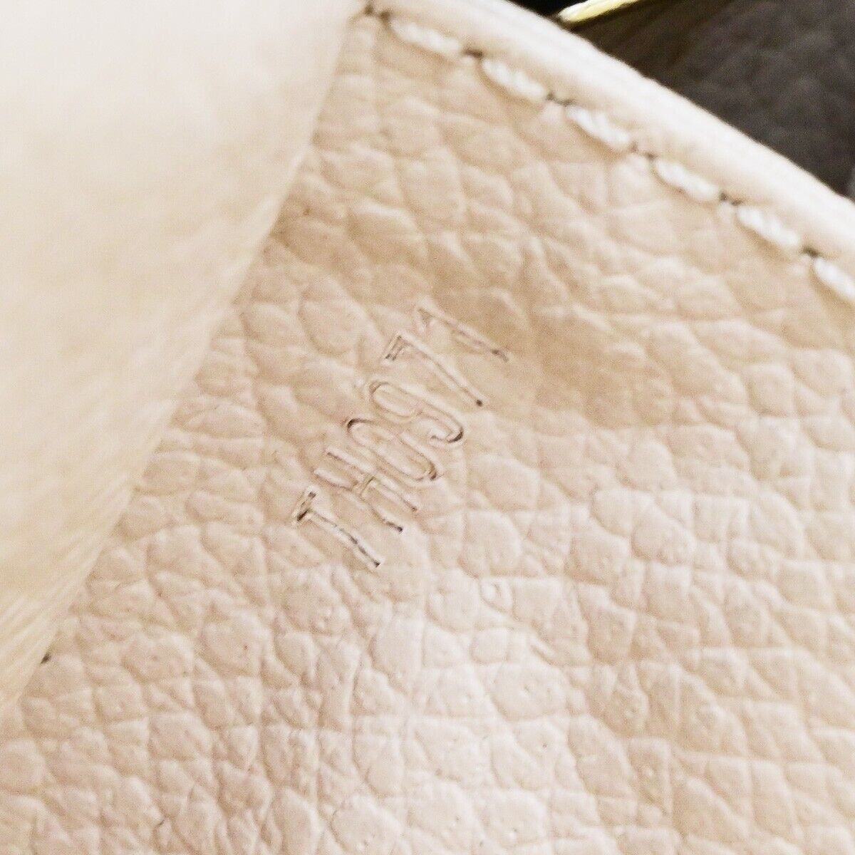 Louis Vuitton Trousse de Toilette