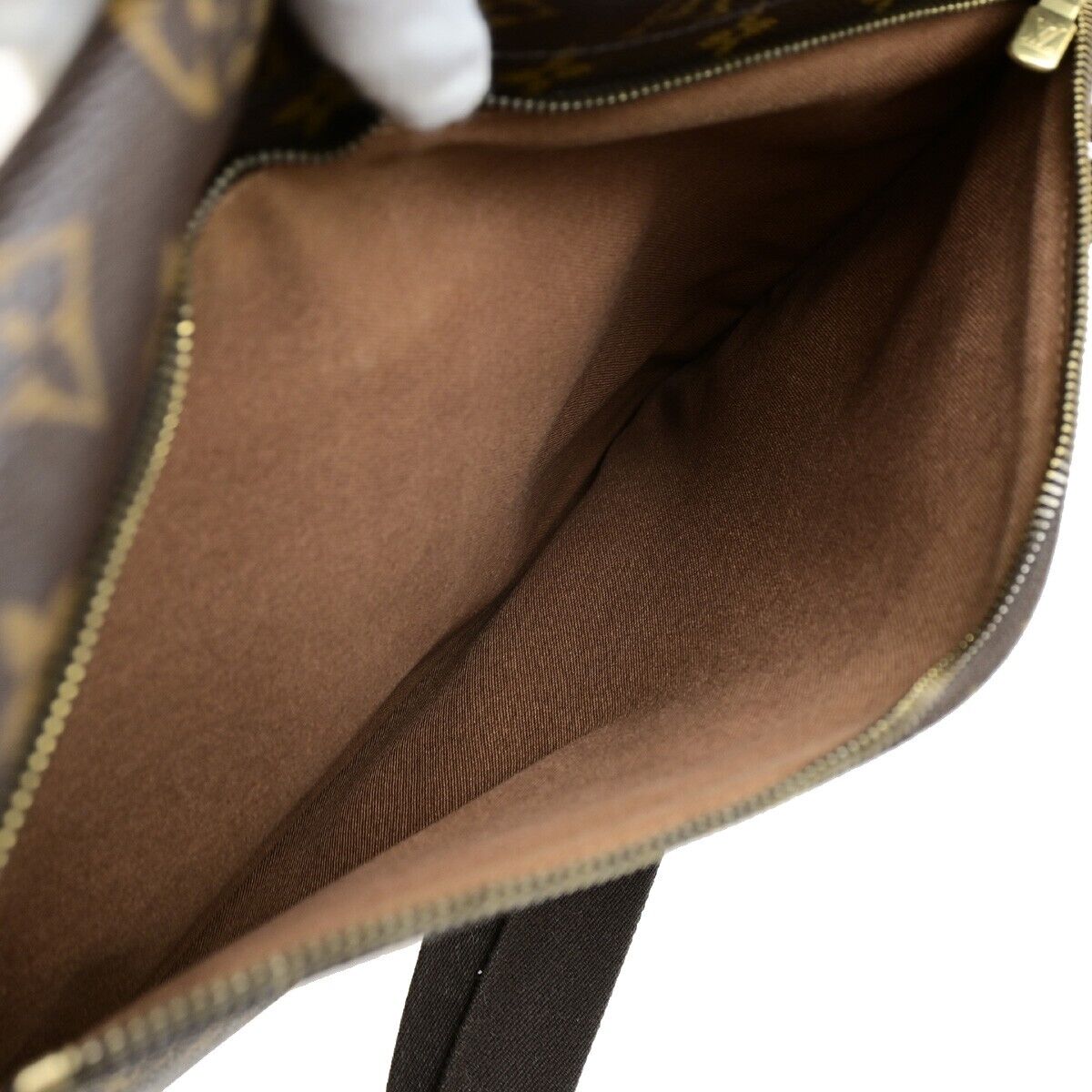 Louis Vuitton Beaubourg
