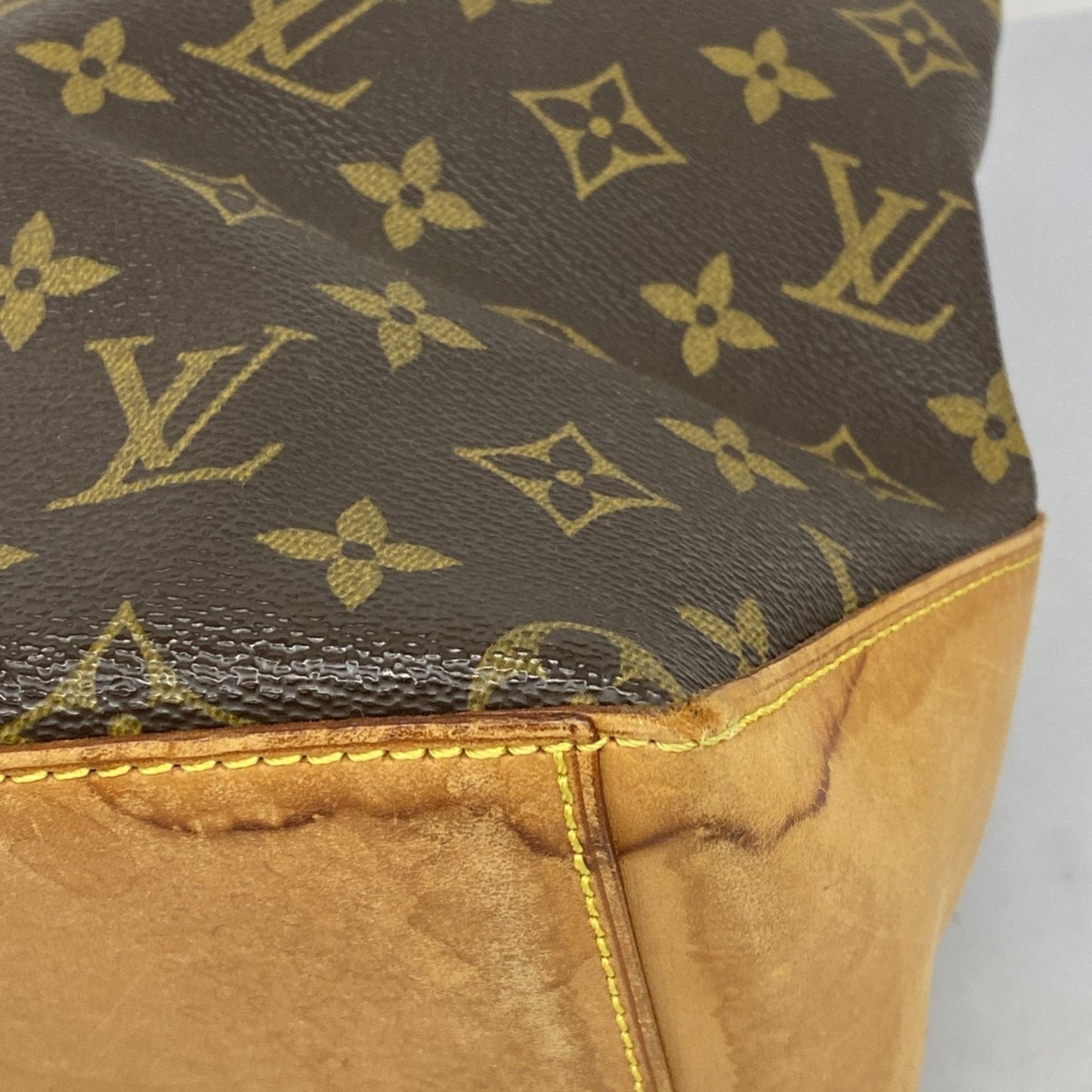 Louis Vuitton Mezzo
