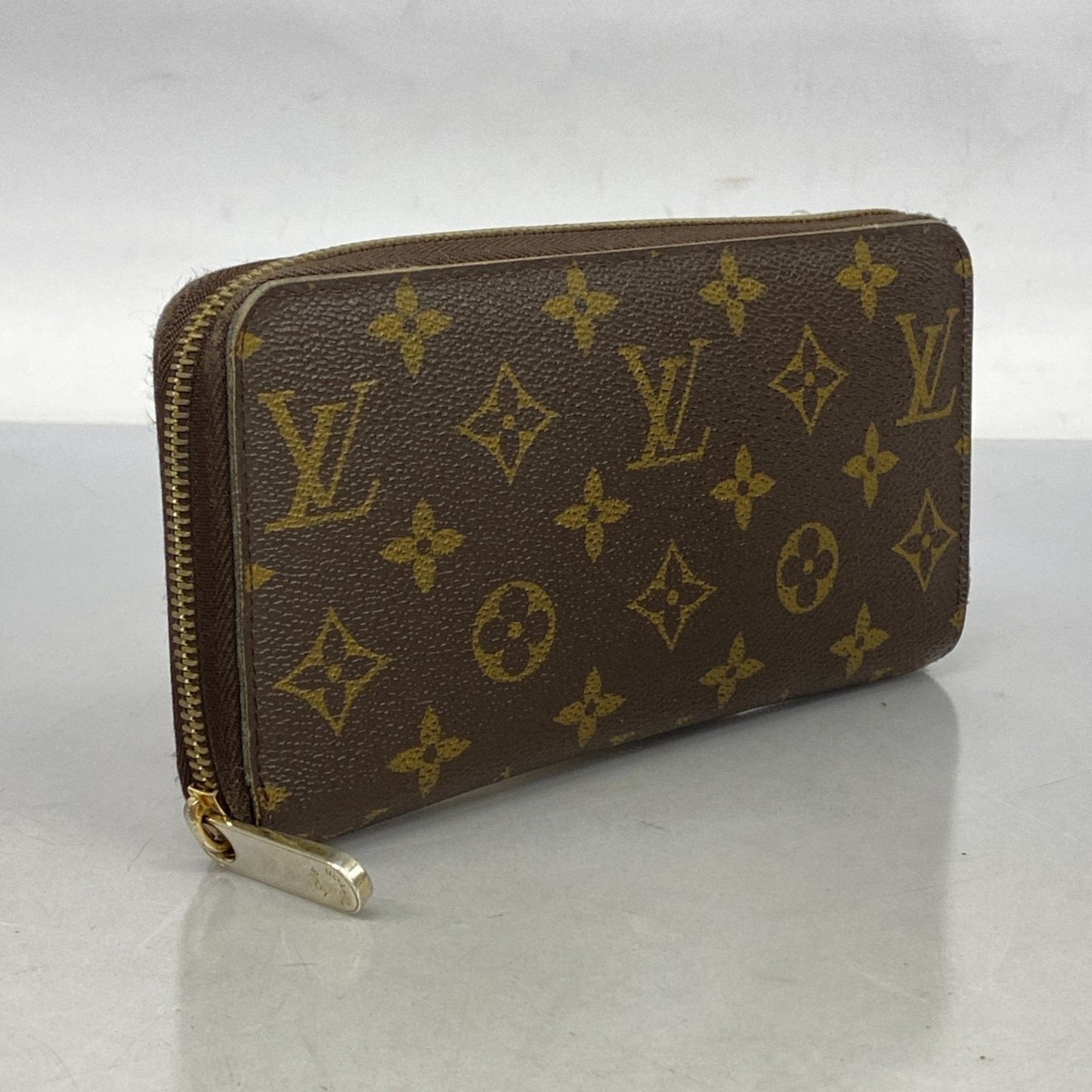 Louis Vuitton Zippy wallet