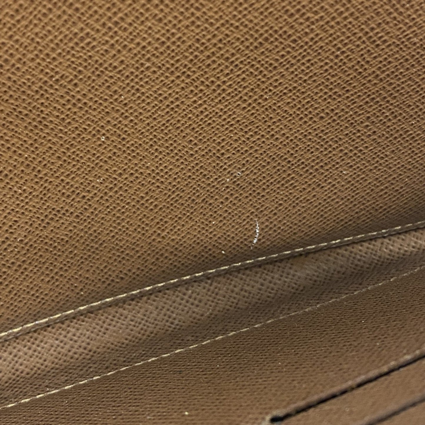 Louis Vuitton Zippy wallet