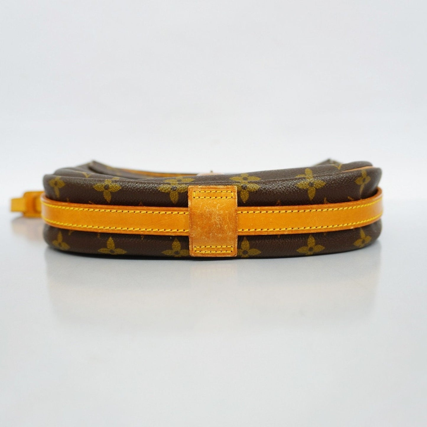 Louis Vuitton Jeune fille