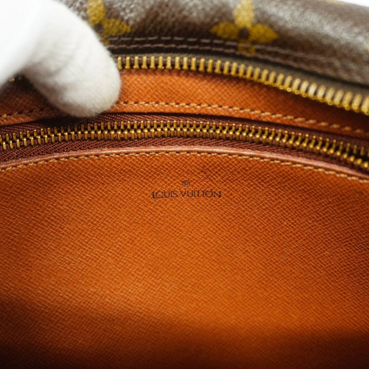Louis Vuitton Jeune fille