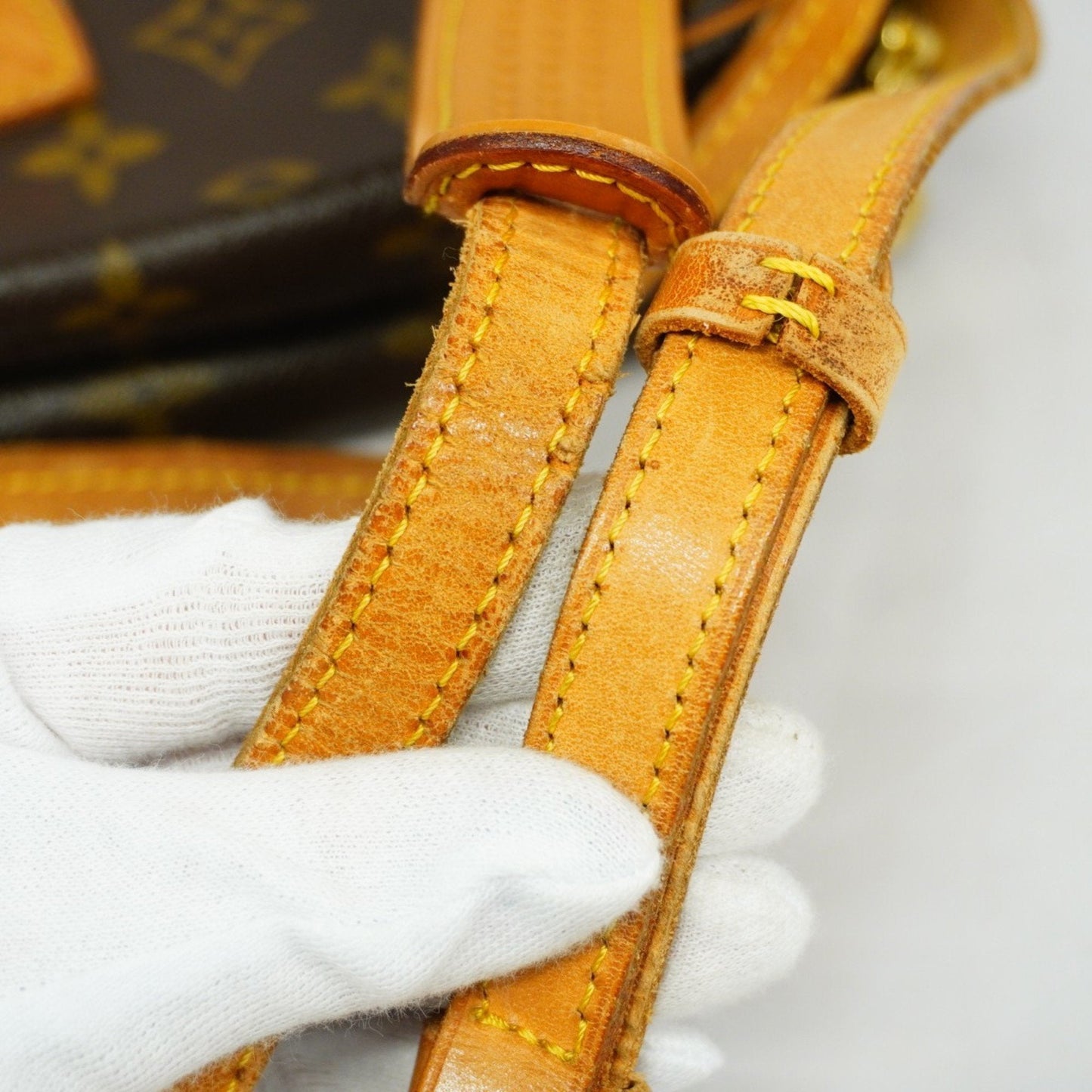 Louis Vuitton Jeune fille