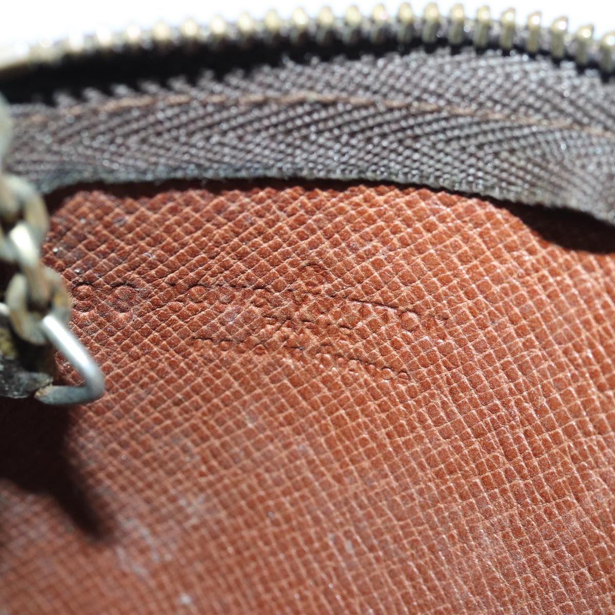 Louis Vuitton Pochette Clés