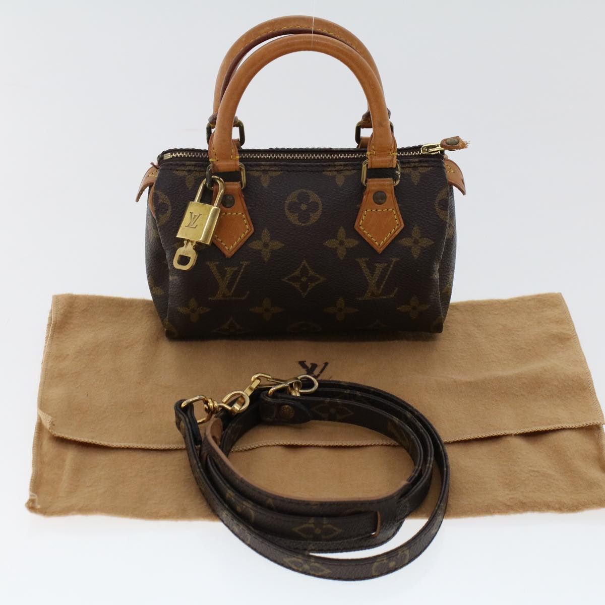 Louis Vuitton Nano Speedy