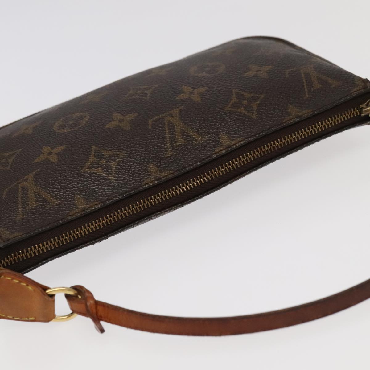 Louis Vuitton Pochette Accessoire