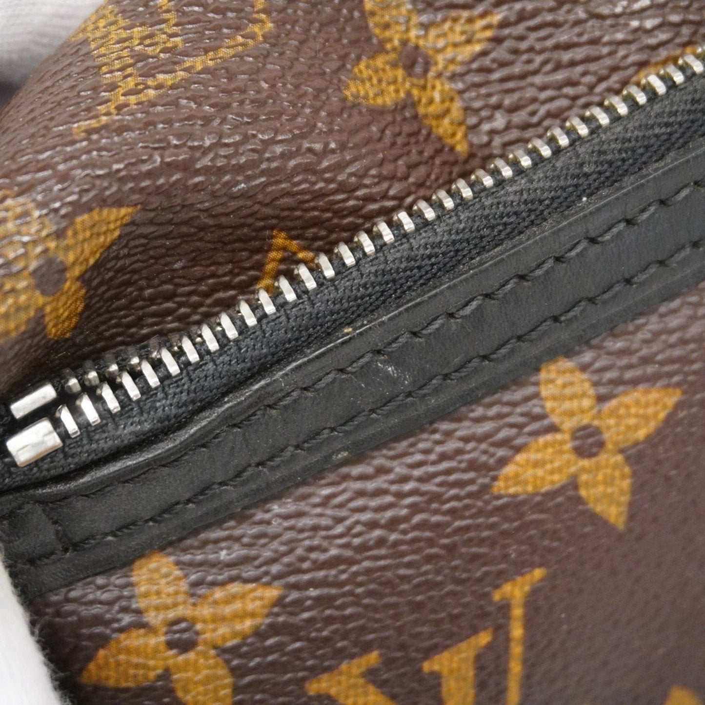 Louis Vuitton Trousse de Toilette