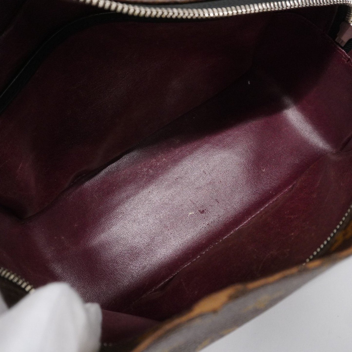 Louis Vuitton Trousse de Toilette