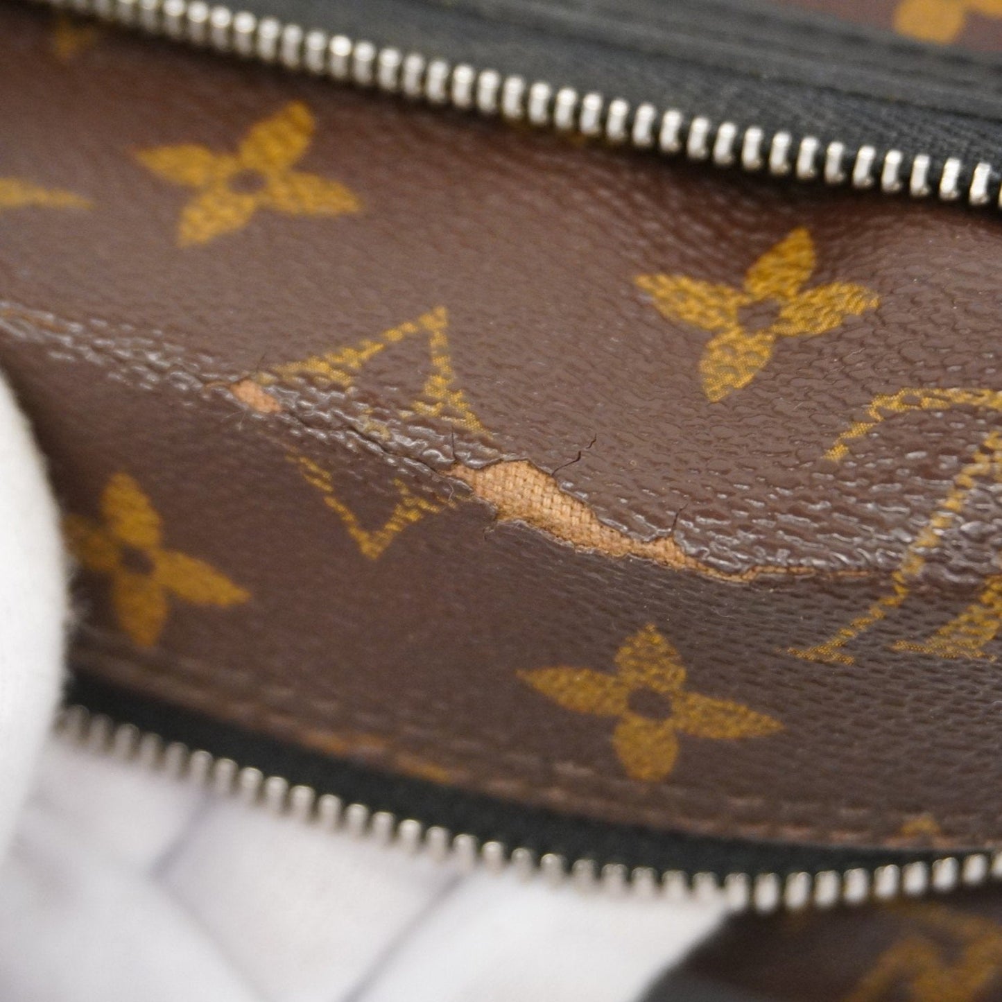 Louis Vuitton Trousse de Toilette