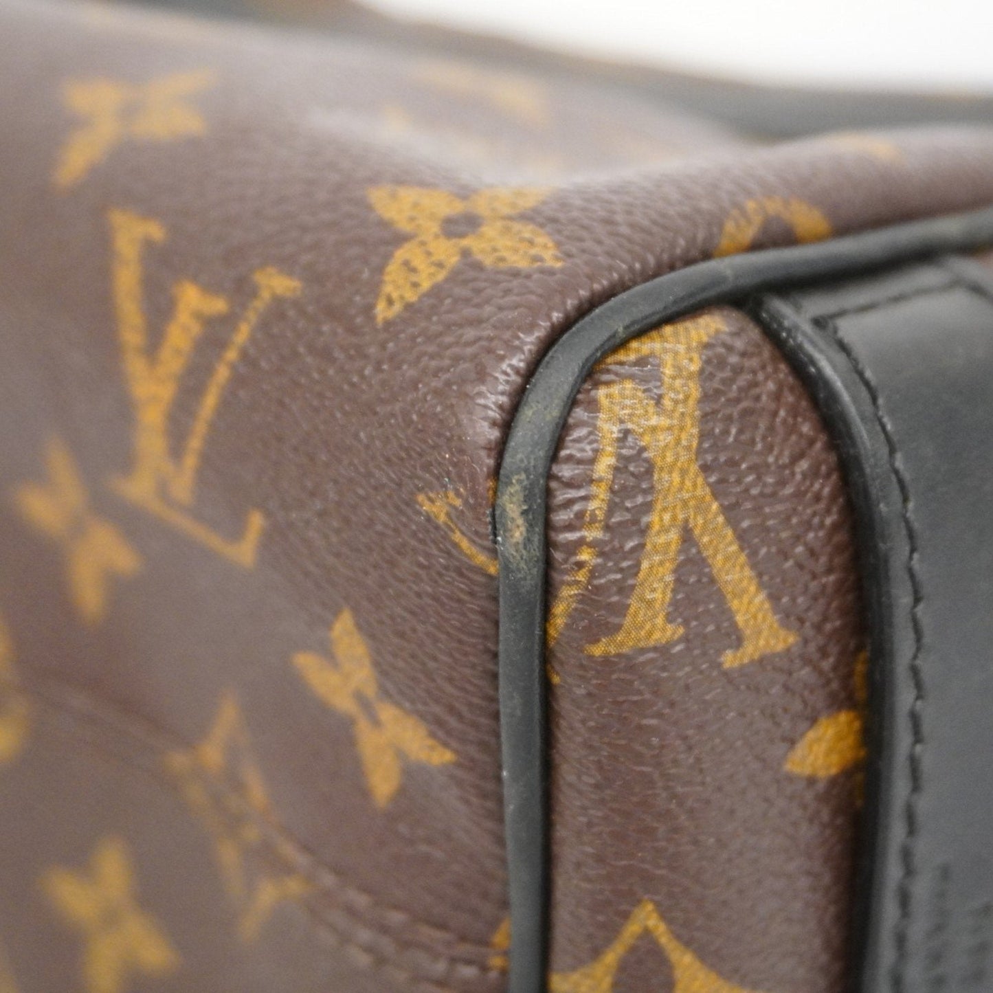 Louis Vuitton Trousse de Toilette