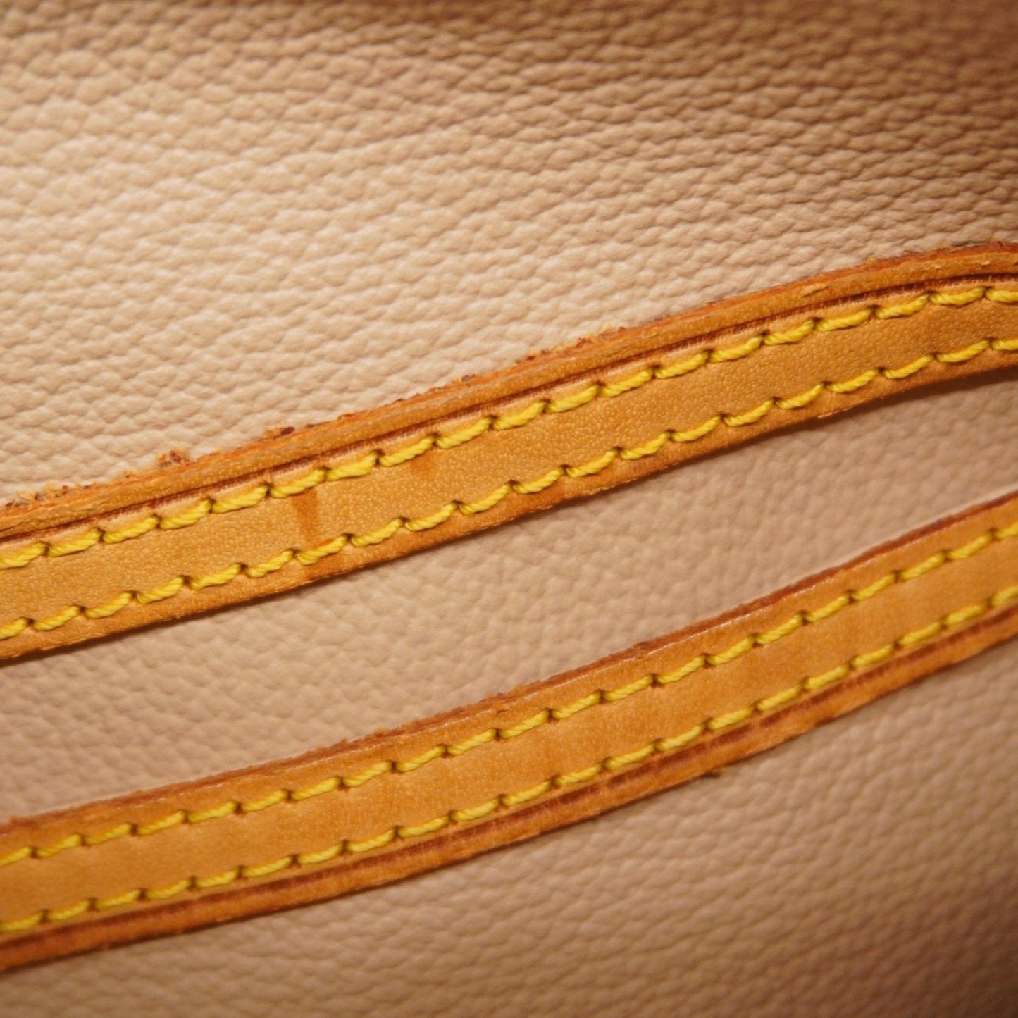 Louis Vuitton Bucket PM