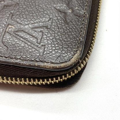 Louis Vuitton Zippy wallet