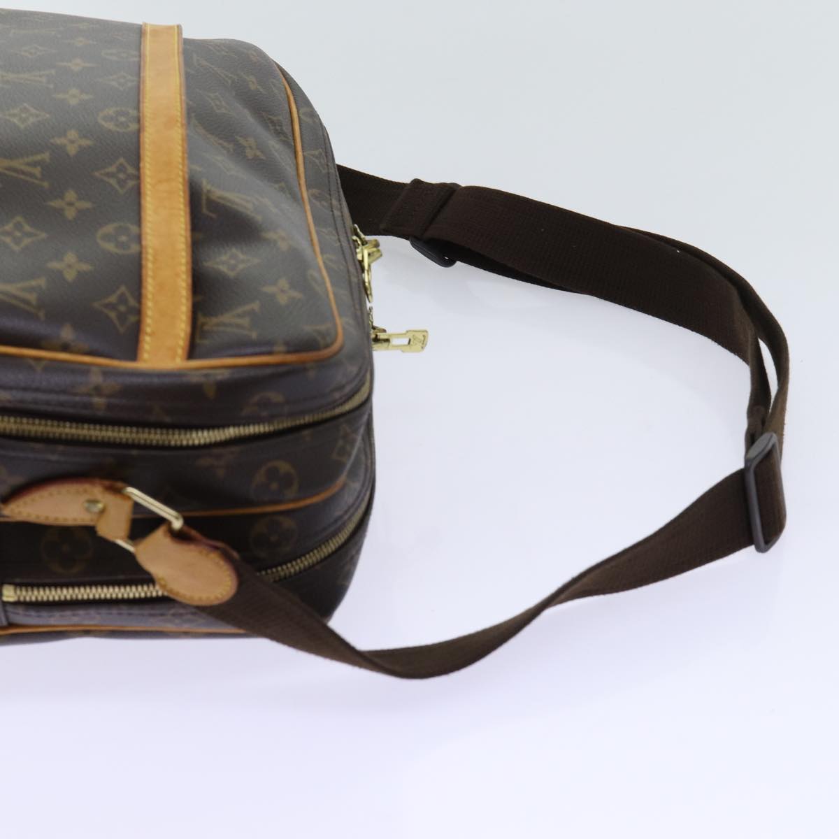 Louis Vuitton Reporter