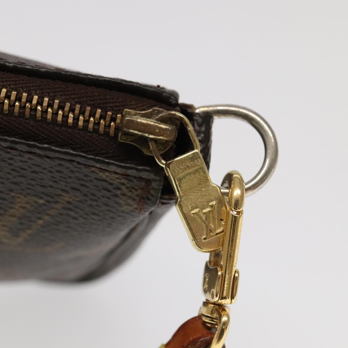Louis Vuitton Pochette Accessoire